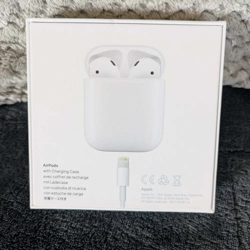 Apple AirPods Wireless Earbuds